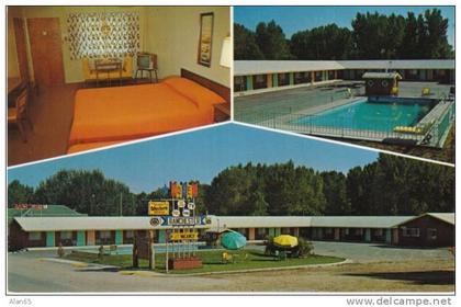 Ranchester WY Wyoming, Motel & Restaurant, Interior View Television Set, c1970s Vintage Postcard