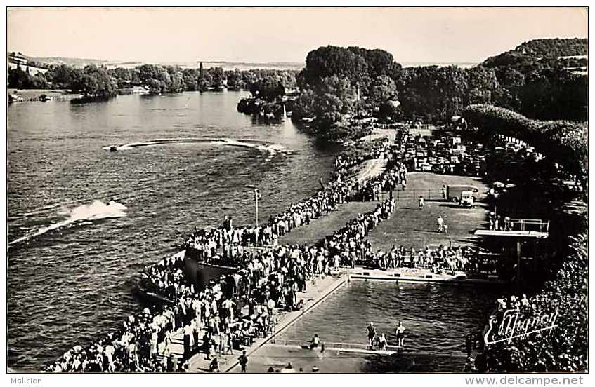 eure - ref  k 424 -vernon - la piscine au bord de la seine - course de hors-bords - piscines -   carte bon état -