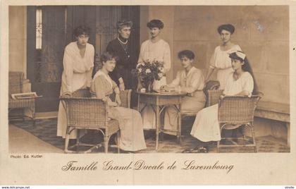 22-5978 : FAMILLE GRAND-DUCALLE DE LUXEMBOURG