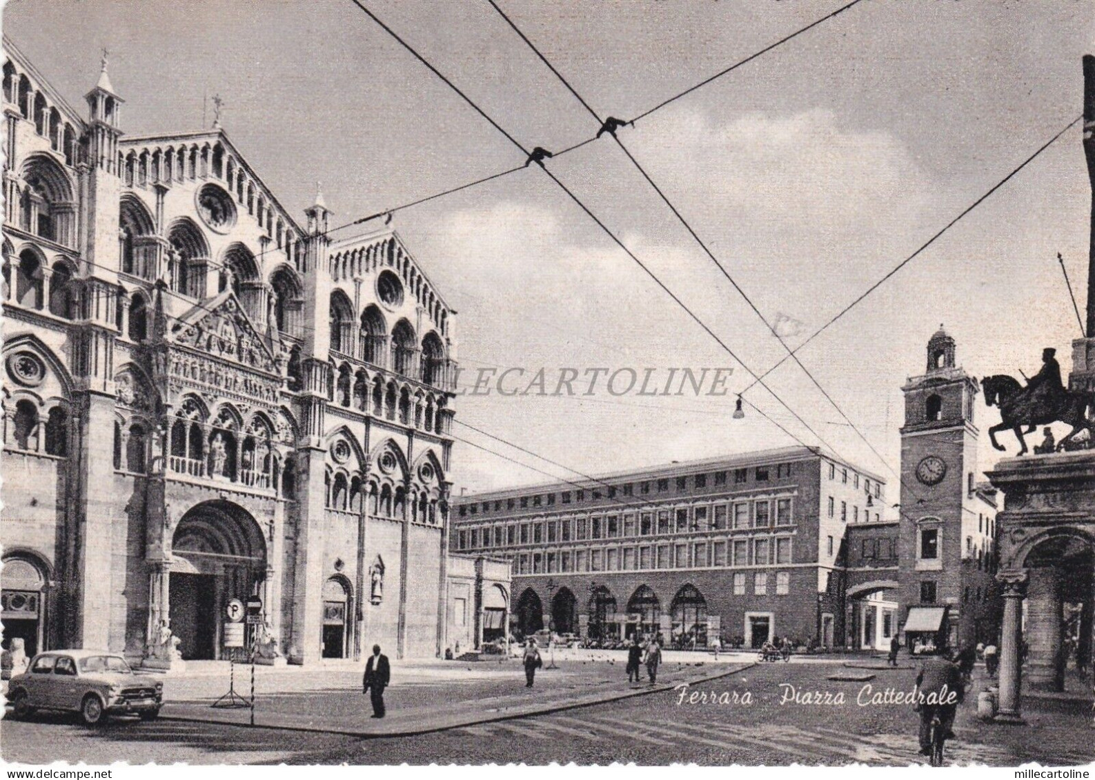 FERRARA - Piazza Cattedrale