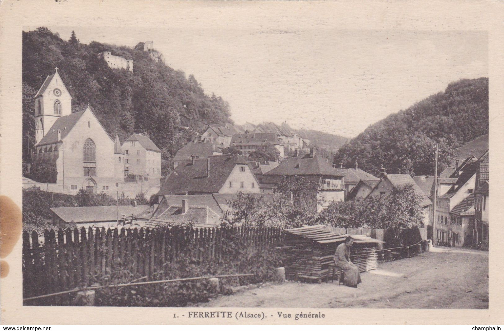 Ferrette - Vue générale - CAD Besançon (25)