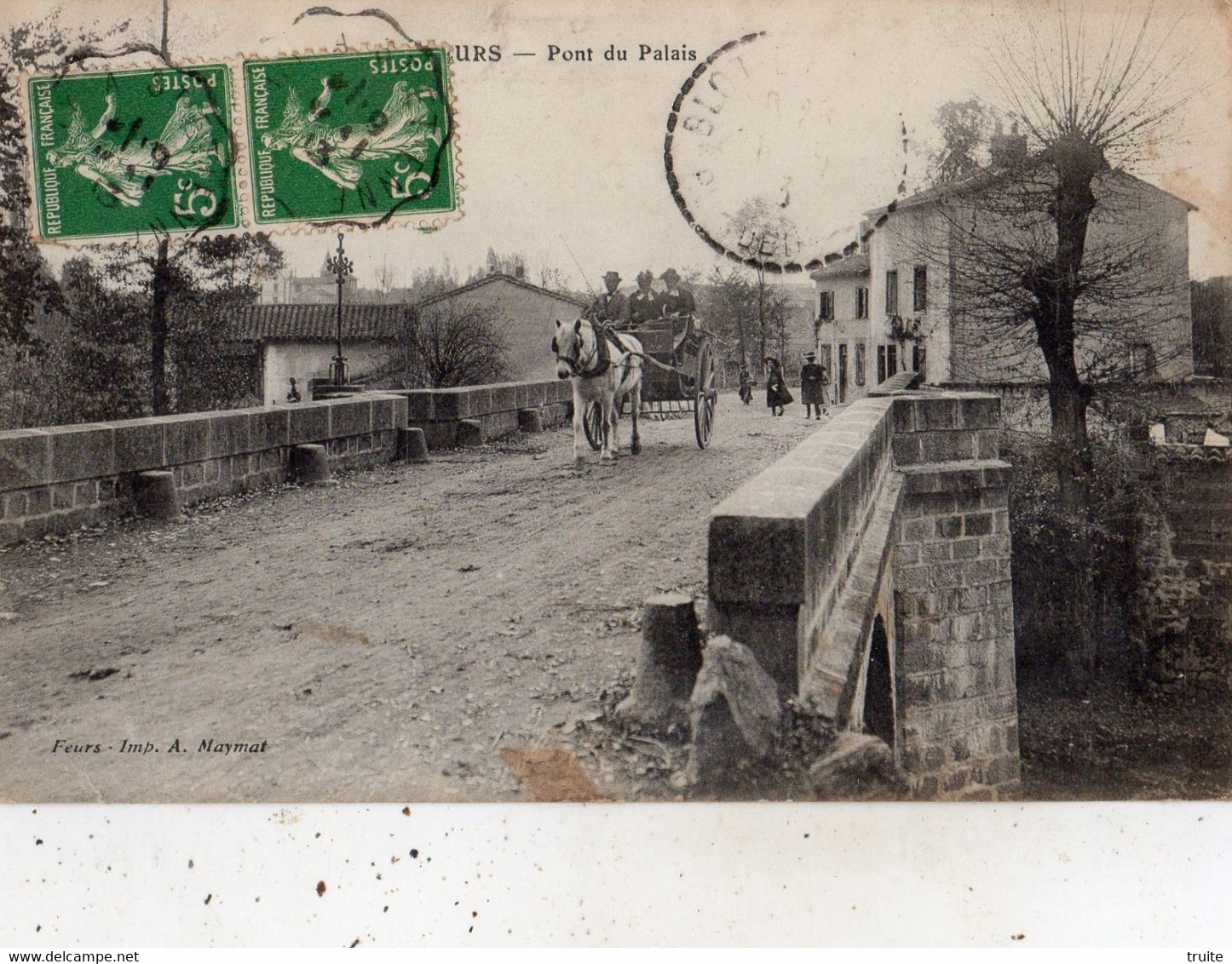 FEURS PONT DU PALAIS