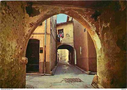 06 - Antibes - Vieille Ville - Antibes et ses ruelles pittoresques - CPM - Voir Scans Recto-Verso