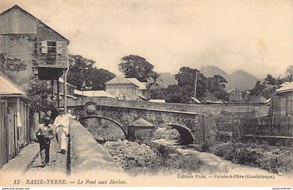 Guadeloupe - BASSE-TERRE - Le Pont aux Herbes - Ed. Phos 15