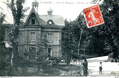 N°69565 -cpa Le Havre -forêt de Montgeon-