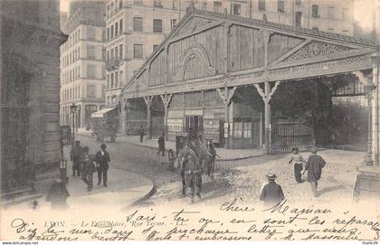 Lyon 1 funiculaire rue Terme publicité Singer thème train gare Croix Rousse