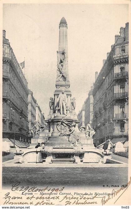 Lyon 2 monument président Carnot BF Paris