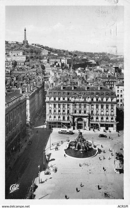 LYON place des terreaux 4 (scan recto verso)MA018TER