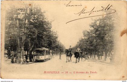 CPA MARSEILLE - L'Avenue du Prado (988512)