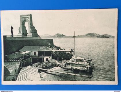 ✔️Marseille[13] Bouches-du-Rhône Endoume, Roucas, Corniche, plages-☛Carte Postale CPA vue vers Îles-monument Orient