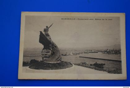 MONUMENT AUX HEROS DE LA MER -- MARSEILLE CPA-  Carte Postale [13] Bouches-du-Rhône-neuve non écrite