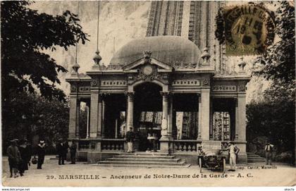 CPA MARSEILLE Ascenseur de Notre-Dame de la Garde (1293704)