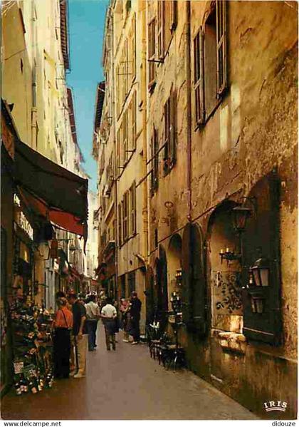 06 - Nice - Dans le vieux Nice une Rue pittoresque - CPM - Voir Scans Recto-Verso