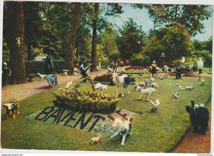 Calvados : env. caen : MESNIL de  Bavent : parcs et jardins, epis normands ,vase , animaux