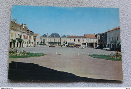 Cpm, Plaisance, place de l'église, Gers 32