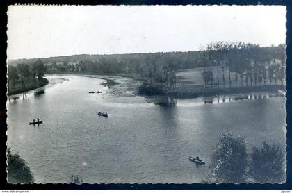 cpsm du 37 Château La Vallière , le lac vu de la Maison de Santé Louise -- louise de la Vallière     AVR21-04