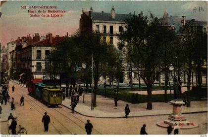 CPA St-ÉTIENNE Place de la Badouillere Statue de la Liberte (400004)