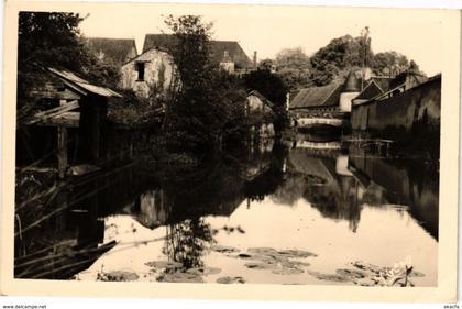 CPA CHATEAURENARD-Les bords de L'Ouanne (265927)