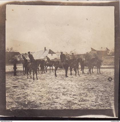 Photo janvier 1917 BLODELSHEIM (près Fessenheim) - cavaliers allemands à l'exercice (A180, ww1, wk 1)