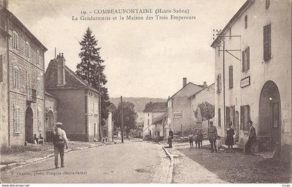 CPA Combeaufontaine La Gendarmerie et la Maison des Trois Empereurs