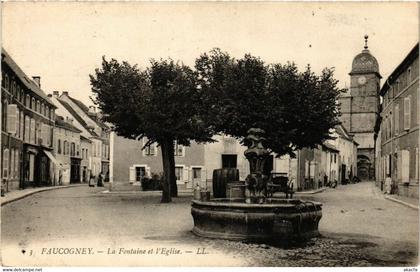 CPA AK FAUCOGNEY-et-la-MER - FAUCOGNEY - La Fontaine et Église (636557)