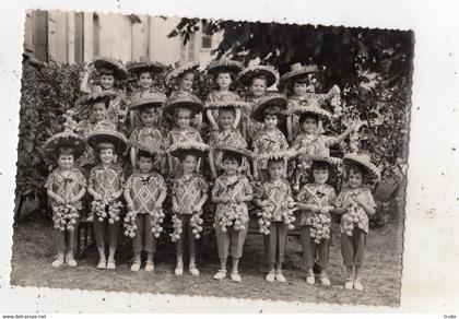 BOURBON-LANCY ENFANTS DEGUISES   (PHOTOGRAPHIE)