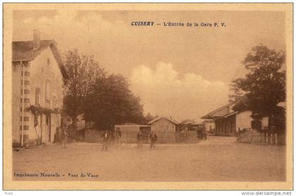 CUISERY L ENTREE DE LA GARE ANIMEE CAMION