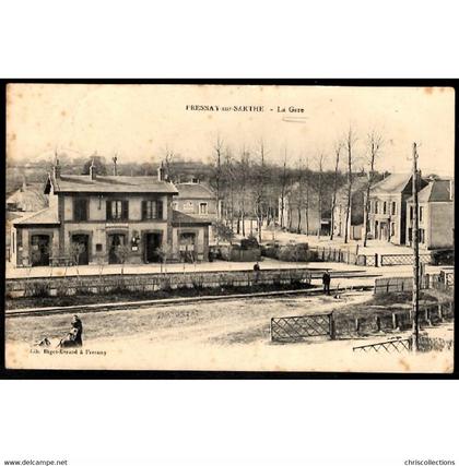 72 - FRESNAY SUR SARTHE (Sarthe) - La Gare