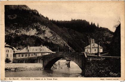 CPA La Savoie - CLUSES - CLUSES et le Vieux Pont (438304)