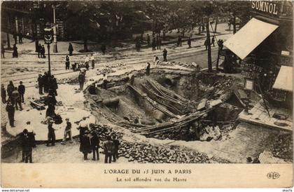 CPA PARIS 8e - L'Orage du 15 Juin a Paris (83734)