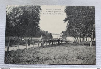 Grand Quevilly, rue de l'école et le château, Seine Maritime 76