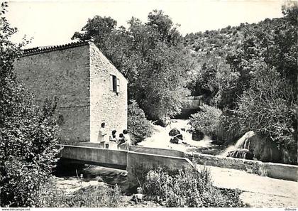 83 - Fontaine l'Eveque - Les Gorges du Verdon - La Source de Fontaine l'Evèque - Animée - Mention Photographie véritable