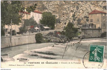 Carte Postale Ancienne de FONTAINE DE VAUCLUSE-Chemin de la Fontaine