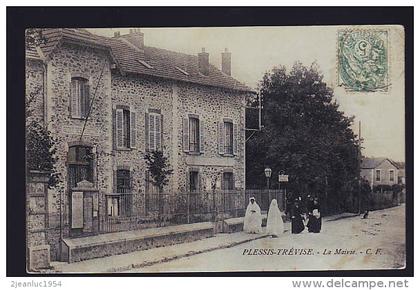 LE PLESSIS TREVISE MAIRIE