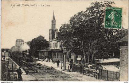 CPA AILLY-SUR-NOYE La Gare (25569)