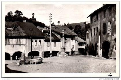 74 ALBY SUR CHERAN - place du trophée