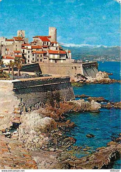 06 - Antibes - La vieille ville et la Chaine des Alpes - CPM - Voir Scans Recto-Verso