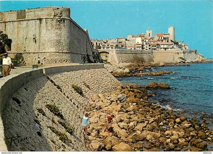 06 - Antibes - Le Bastion St-André et la vieille Ville - CPM - Carte Neuve - Voir Scans Recto-Verso