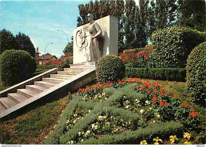 92 - Antony - Monument Maréchal Leclerc - Fleurs - CPM - Voir Scans Recto-Verso