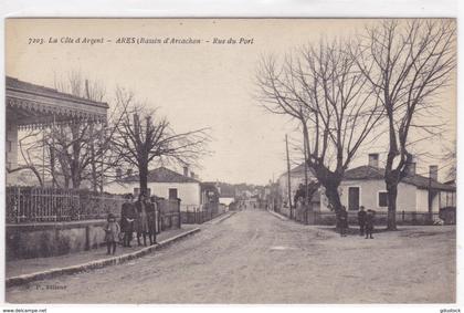 Gironde - La Côte d'Argent - Arès (Bassin d'Arcachon) - rue du Port