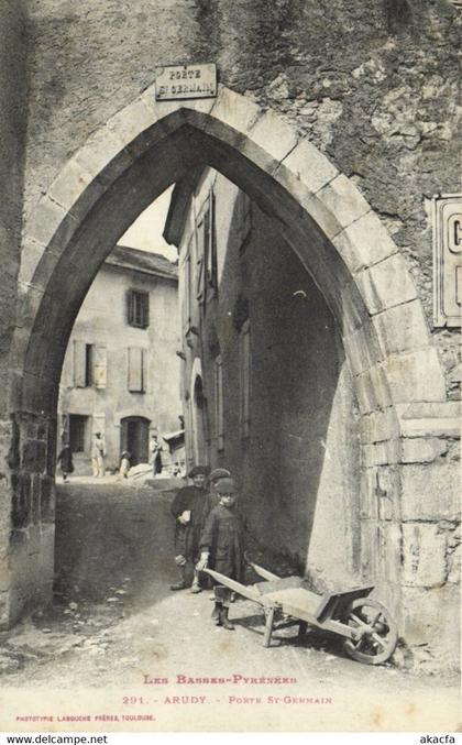 CPA Les Basses-Pyrenées ARUDY - Porte St-GERMAIN (171690)