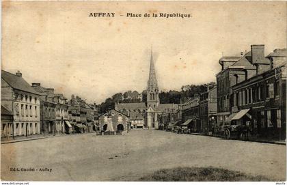CPA AUFFAY-Place de la Republique (347973)