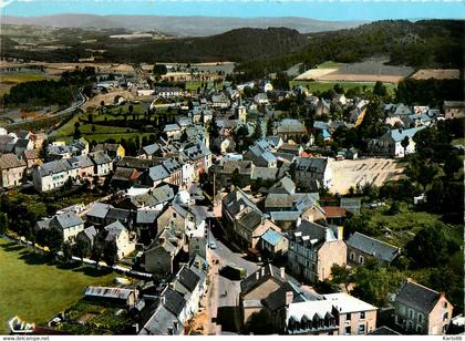 aumont aubrac * vue générale aérienne du village