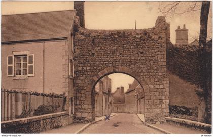 Beaugency Beaugency Porte Tavers et Couvent/Stadttor richtung Tavers und Kloster 1945