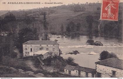 T18-86) AVAILLES  - LIMOUZINE - GRAND MOULIN