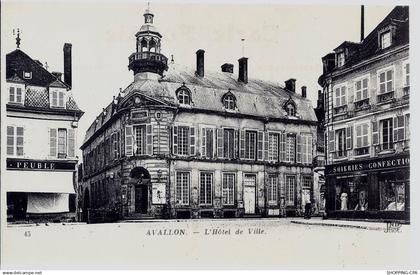 89 - Avallon - L'Hotel de ville