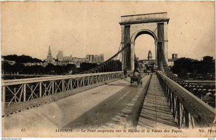 CPA AVIGNON - Le Pont suspendu sur le Rhone et le Palais des PAPES (511642)