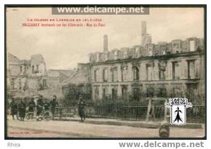 54 Baccarat - BACCARAT bombardé par les Allemands - Rue du Pont - cpa