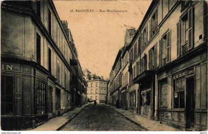 CPA Bagnolet Rue Menilmontant (1360937)