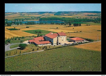 82 - Beaumont de Lomagne - Centre de réadaptation cardio-vasculaire - Vue aérienne - CPM - Voir Scans Recto-Verso